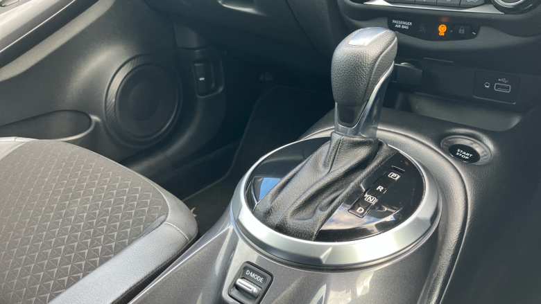 Nissan Juke 1.6 Hybrid N-Connecta 5dr Auto Hybrid Hatchback